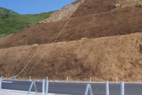 生态护坡模具在生态护坡建设中的具体应用