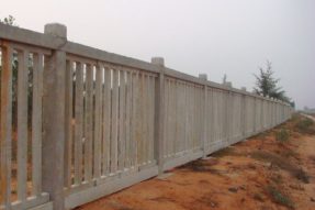 铁路水泥护栏模具施工案例