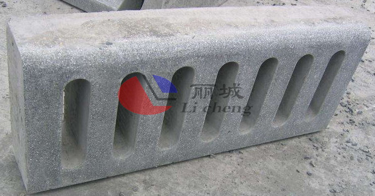 路牙石模具全新设计只为让城市的建设更安全