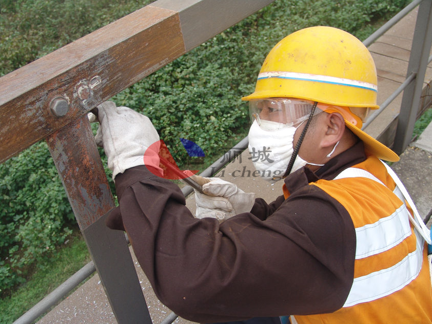 如何预防边沟盖板钢模具生锈